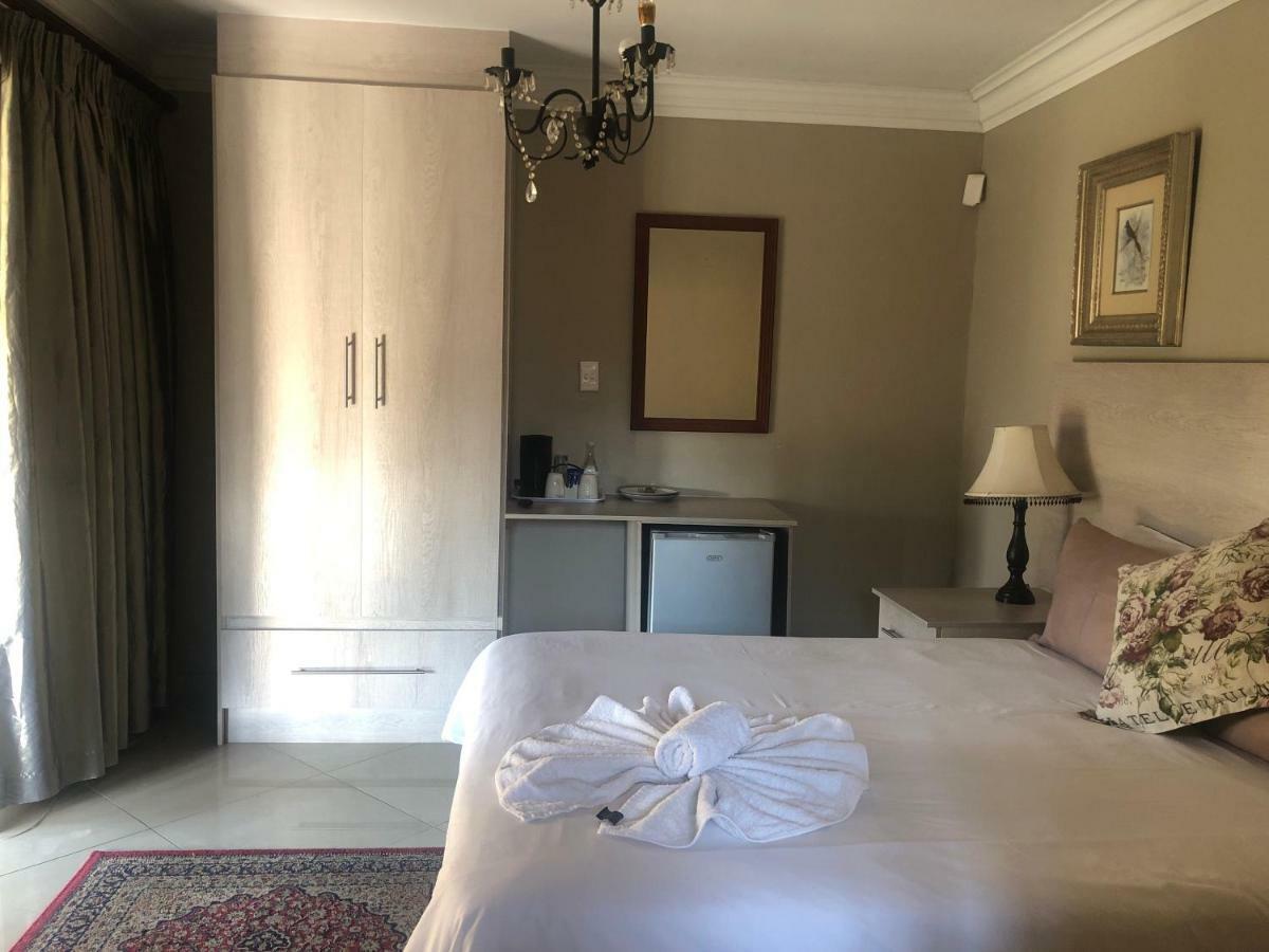 Sunrise Boutique Hotel Witbank Ngoại thất bức ảnh